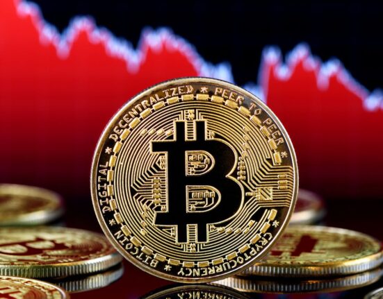 Bitcoin Price Suppression Below $100,000 Worries Investors, JPMorgan Analysts Reveal The Real Problem