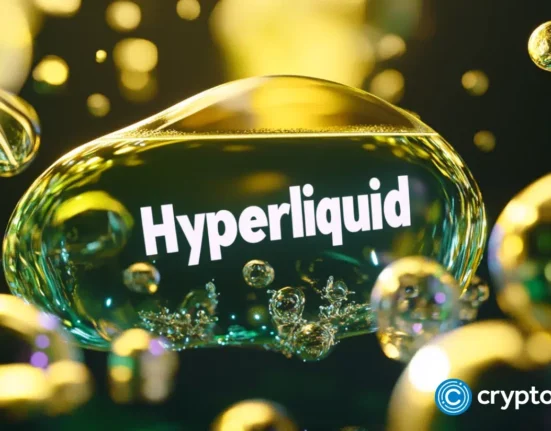 Hyperliquid flips Solana in 7 day fees; will HYPE surge?