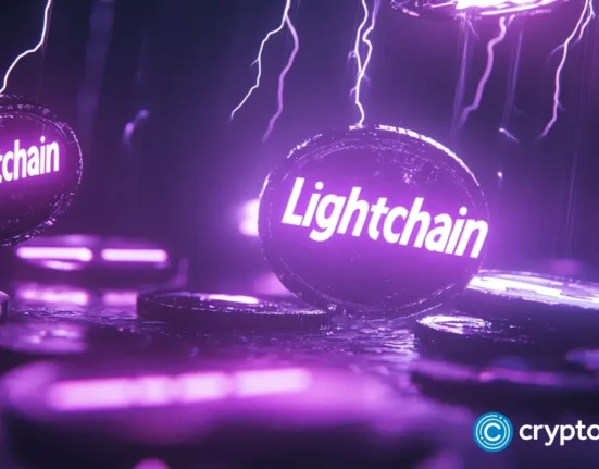Analysts’ outlook for Lightchain AI, Chainlink, Ripple, and Solana