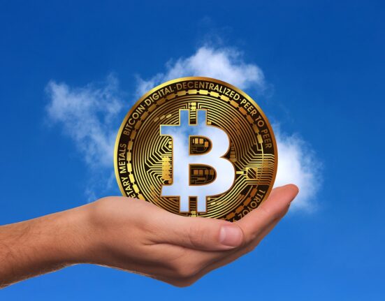 Is Bitcoin Price Turning Bullish Or Bearish? Crypto Analyst Reveals Critical Levels To Watch