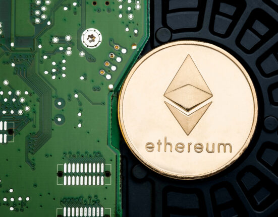 Popular Trader Says ETH Is Leaping Ahead Of Bitcoin